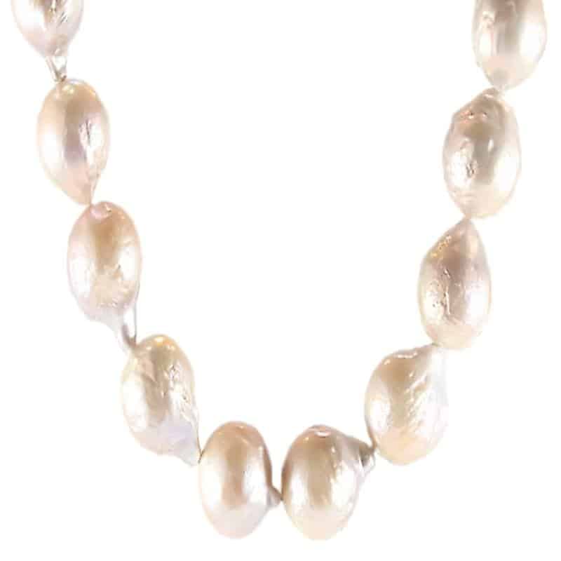 Kasumi Pearl Moonglow Necklace